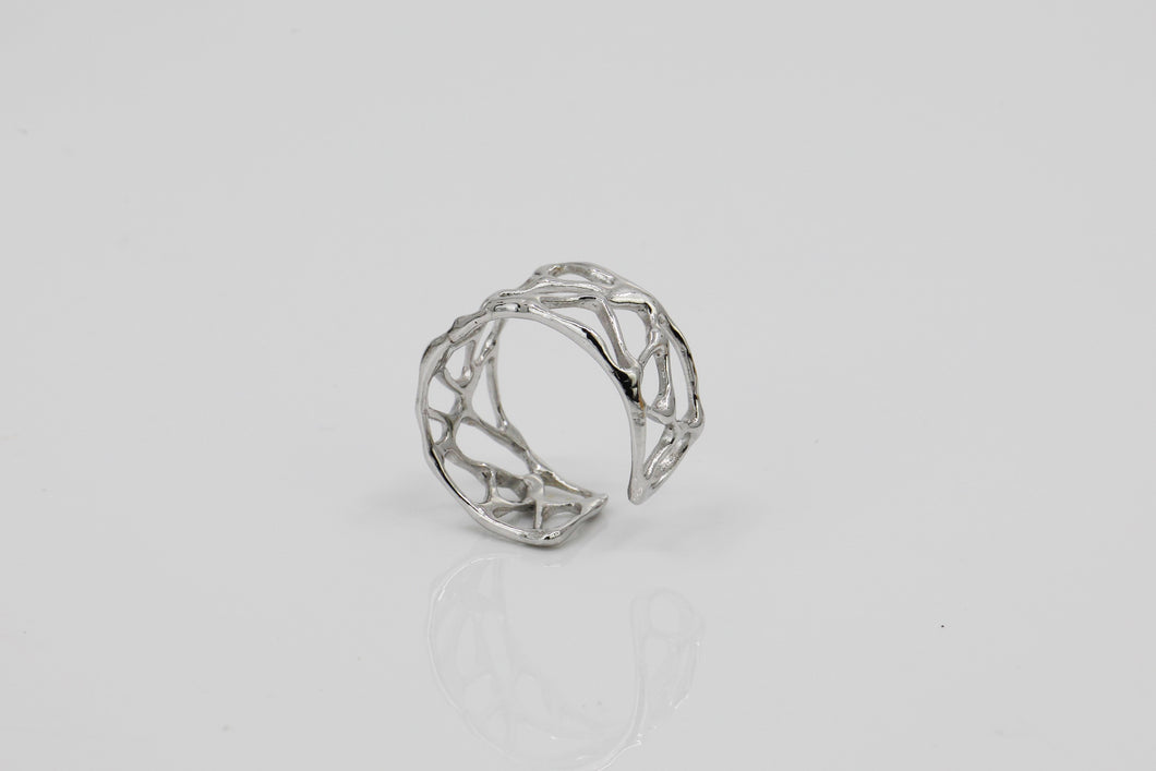 Sinuous Lines Thin Ring